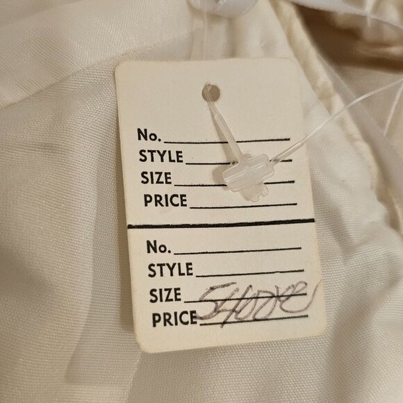 Vintage Embroidered Star Wedding  Dress. Size 4 NWT - Picture 6 of 8